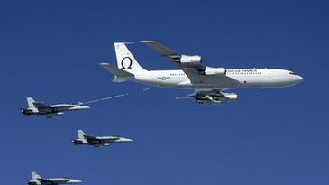 CR_USNAVY_707_Omega_400x263