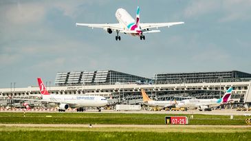 Stuttgart Airport Start in den Sommer